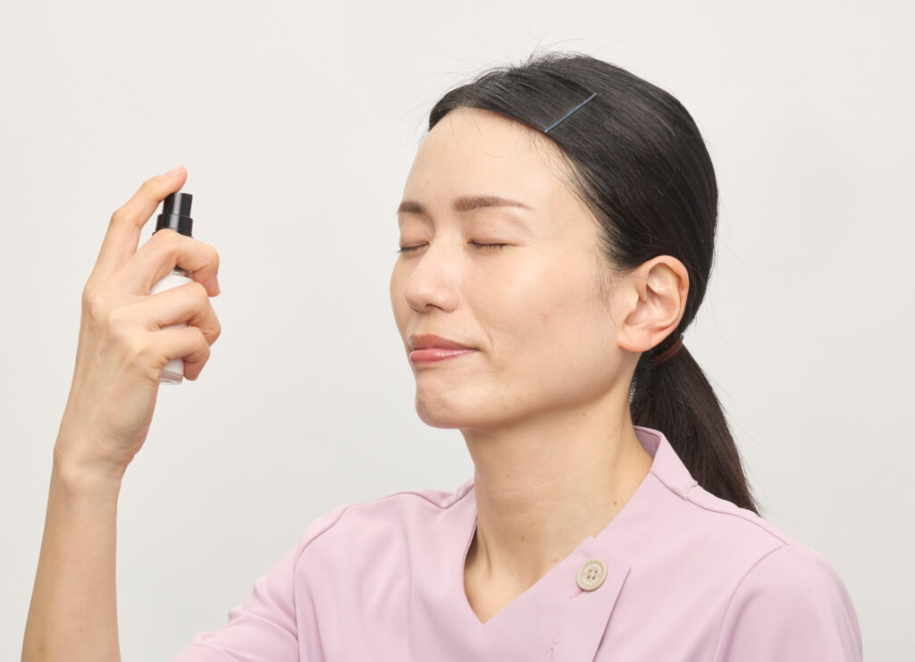 保湿スプレー
