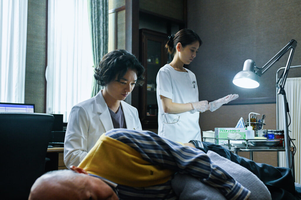 廃用身：場面写真2