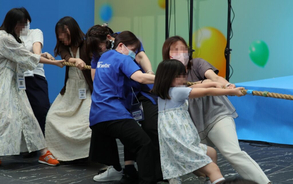 綱引きの様子