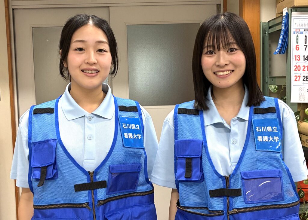 熊本の避難所に向かう学生ボランティアの青山さんと古田さん